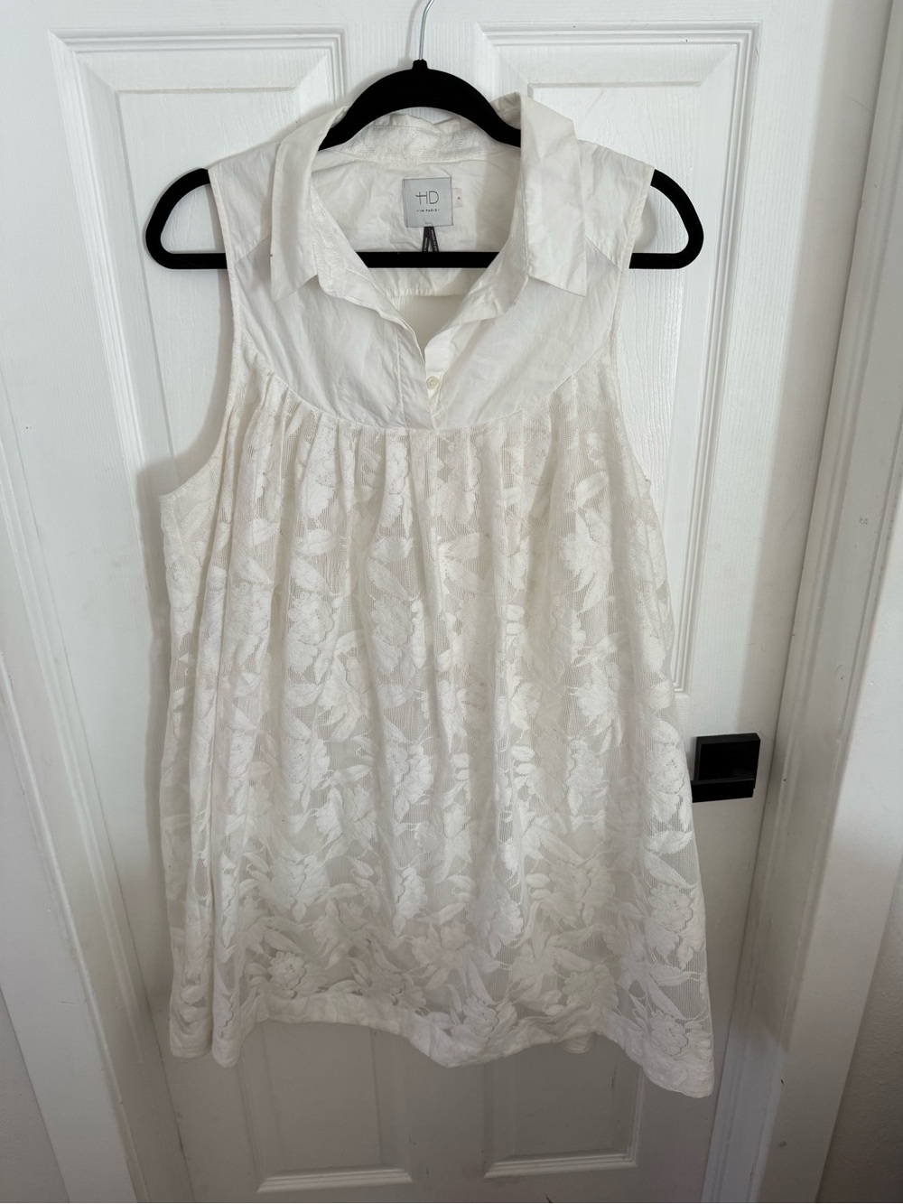 White Sleeveless Lace Collar dress